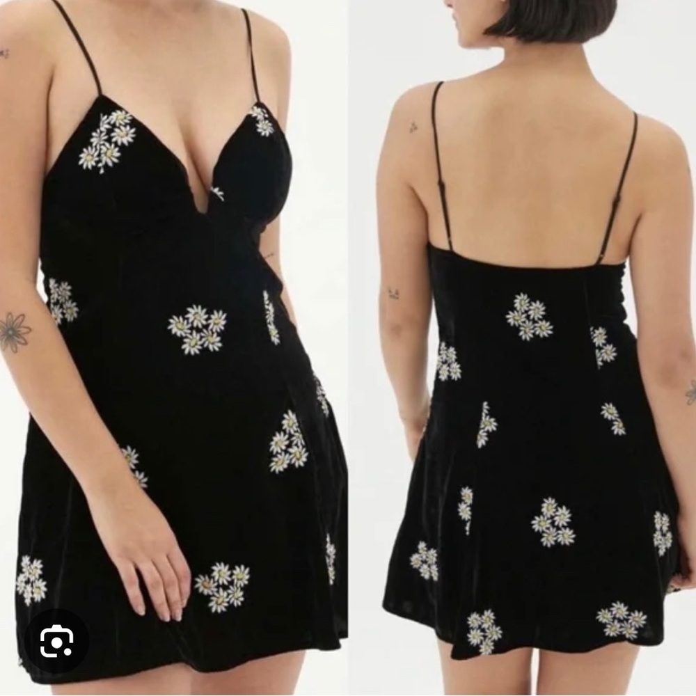 Urban outfitters black velvet daisy mini dress